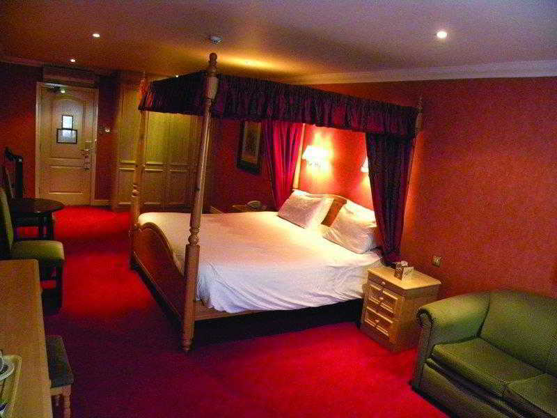 Consort Hotel Ротергем Номер фото