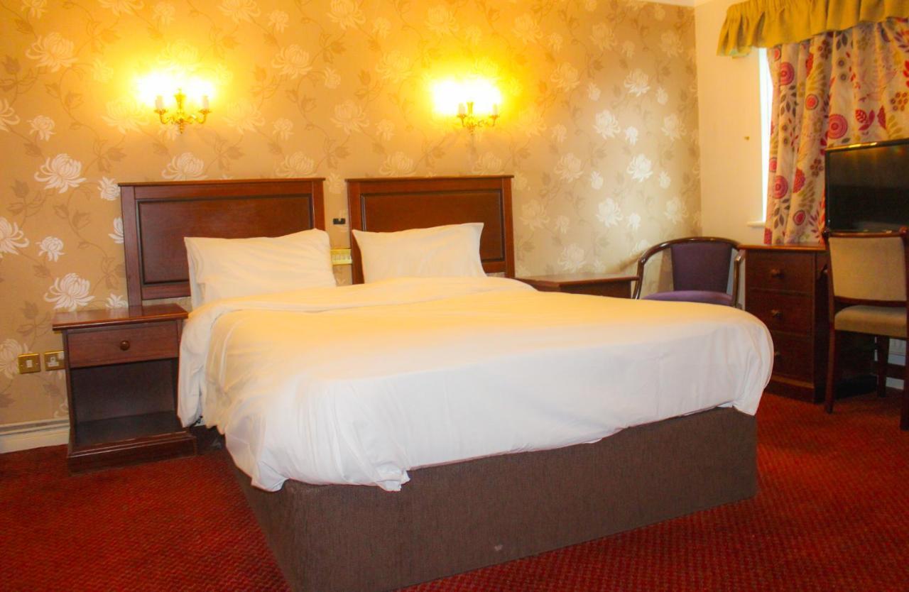 Consort Hotel Ротергем Екстер'єр фото